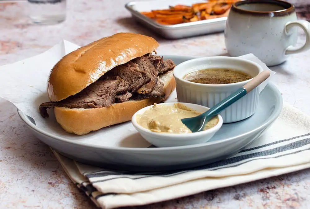 roast beef french dip sandwich