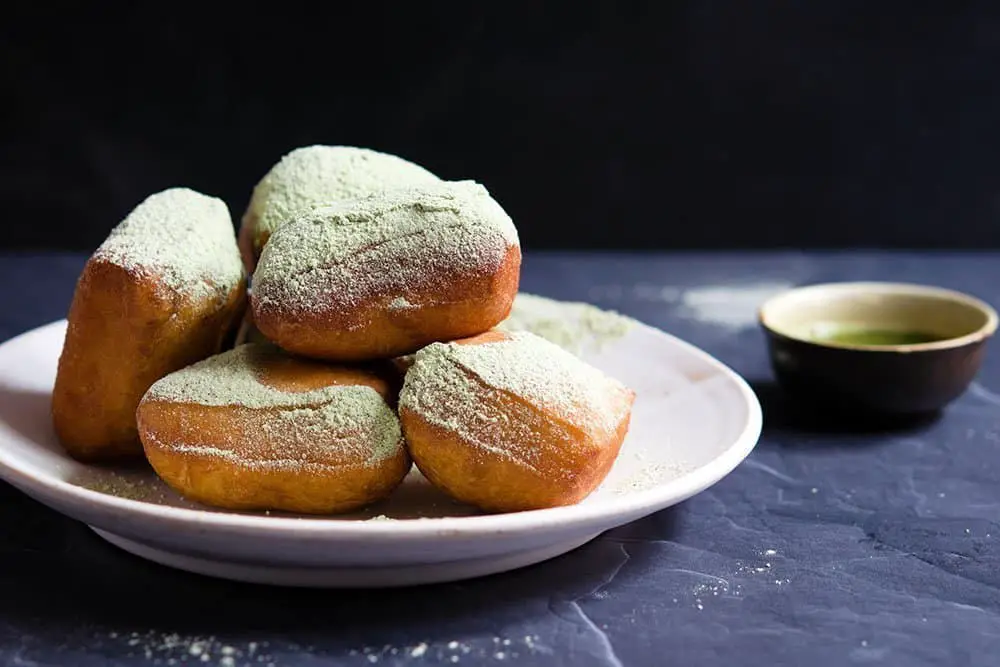 matcha beignets