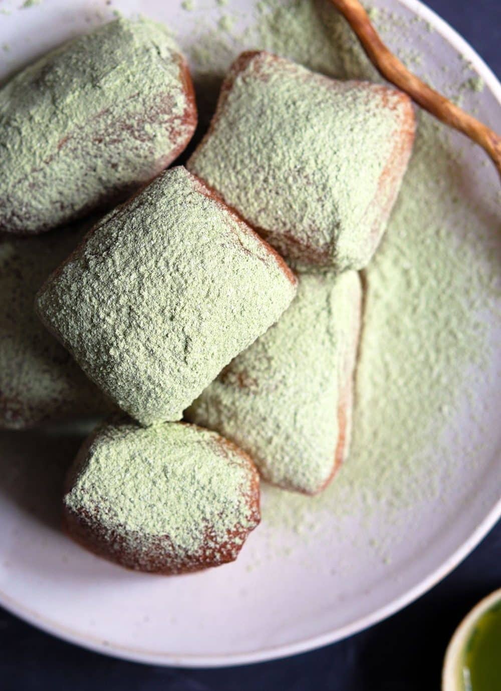 matcha beignets