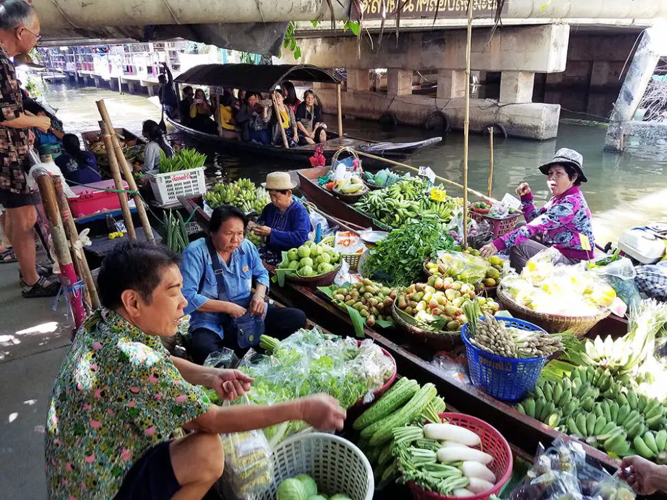 A Bite Out of Thailand: Street Markets - Cherry on my Sundae