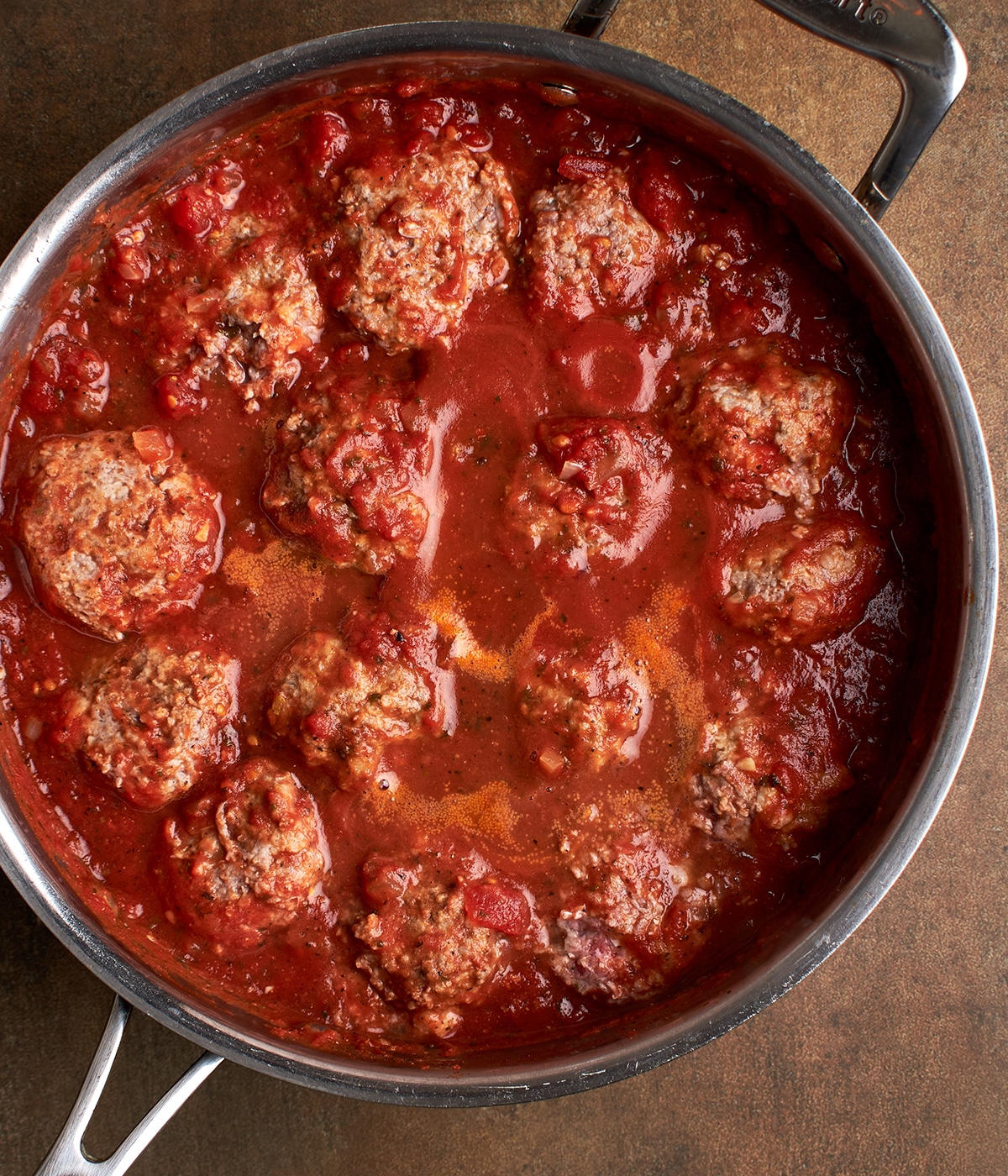 cooked meatballs