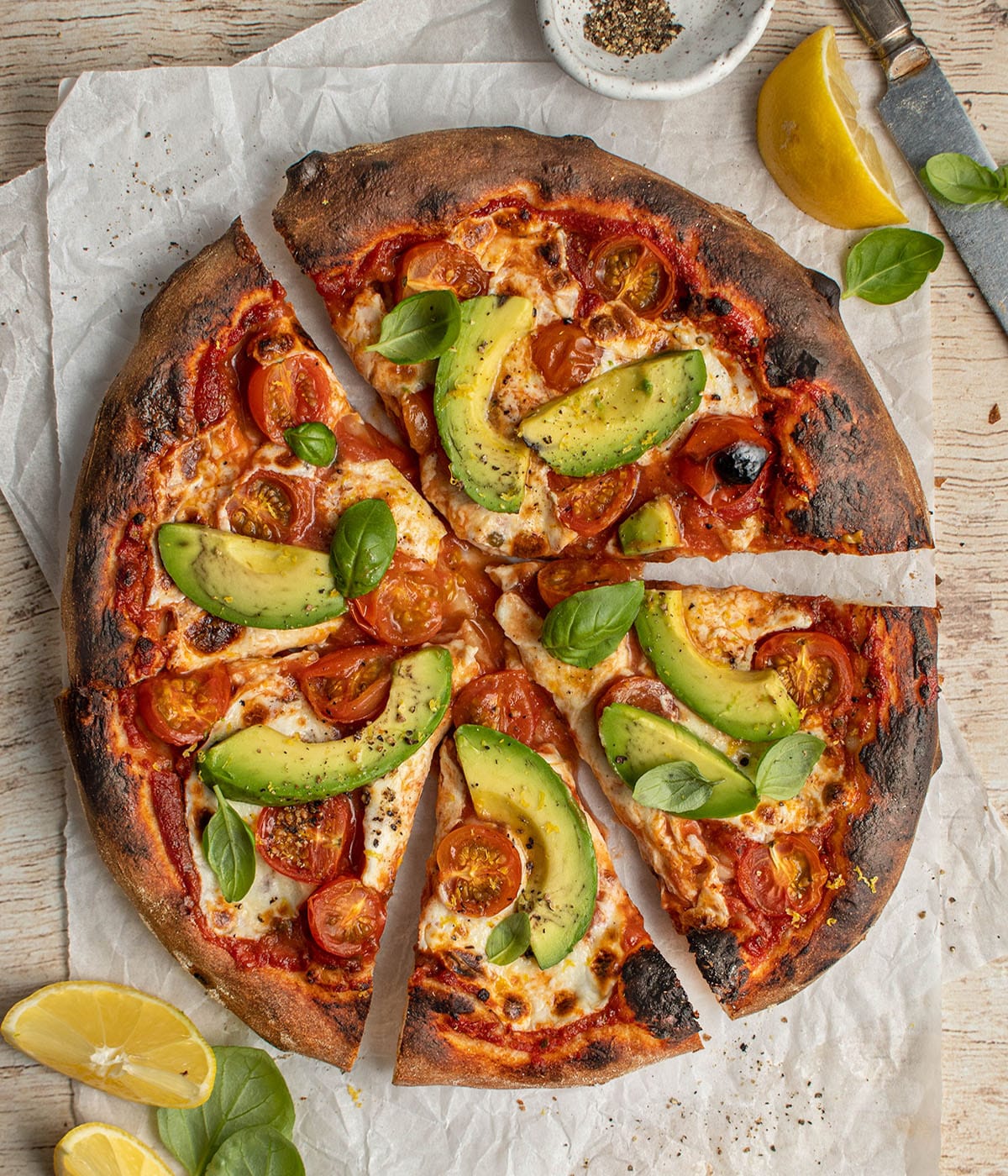 avocado tomato pizza