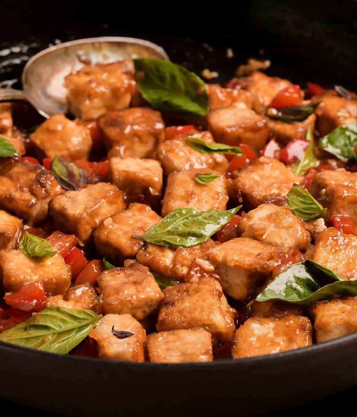 chili basil tofu stir fry