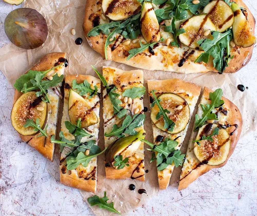 fig and ricotta flatbread