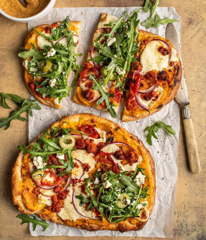 chorizo and hummus naan pizza