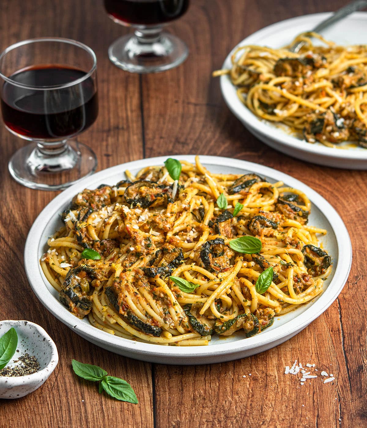 summer zucchini pasta with tomato pesto