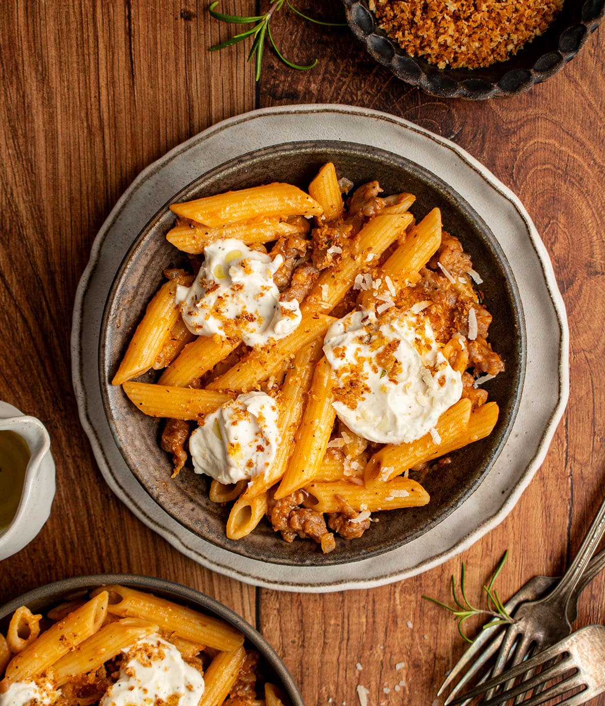 creamy garlic and sausage ricotta pasta