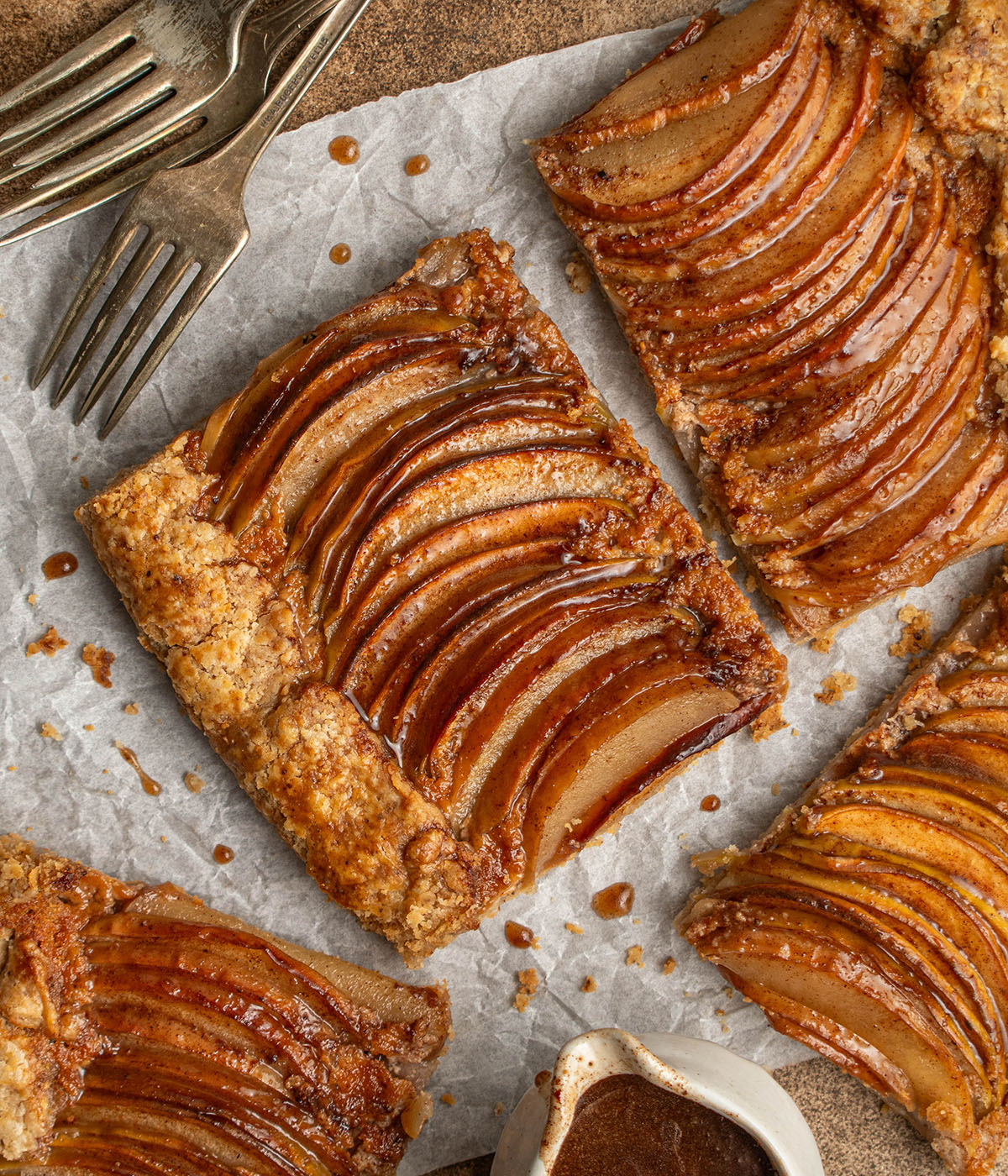 spiced apple galette