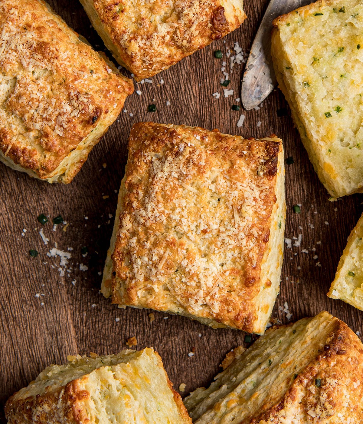 cheesy chive biscuits