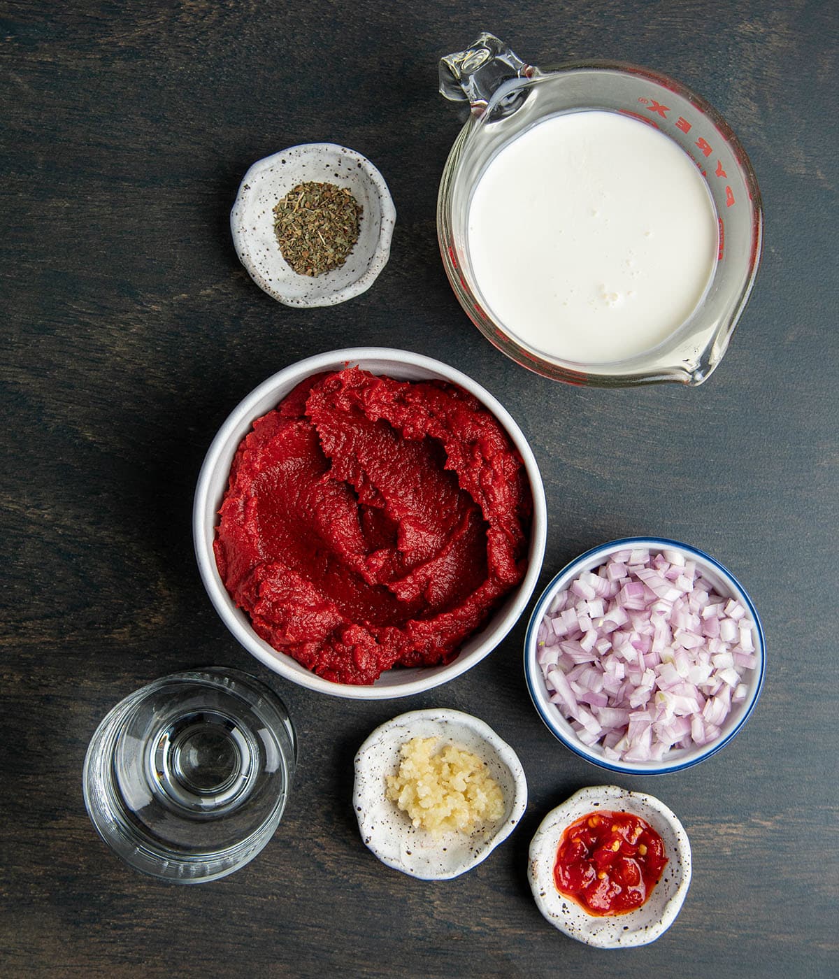 ingredients for spicy vodka sauce